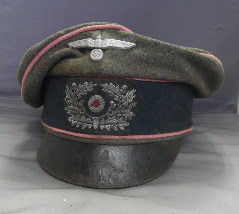 WEHRMACHT PINK PIPED CRUSHER CAP