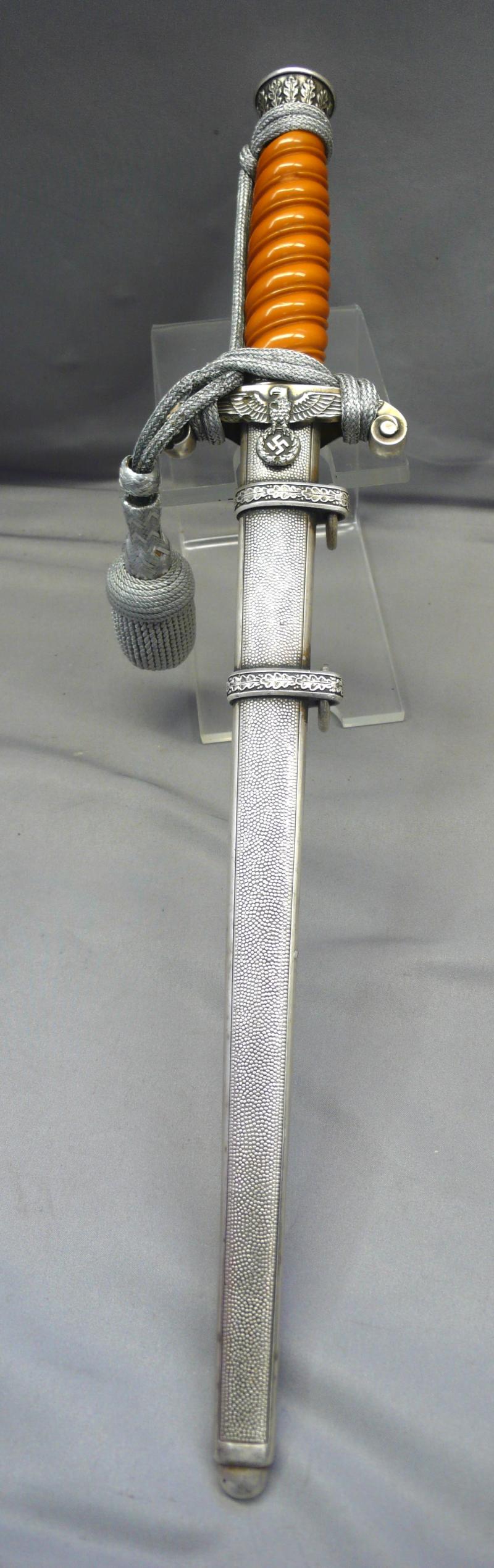 WEHRMACHT OFFICERS DAGGER WITH KNOT