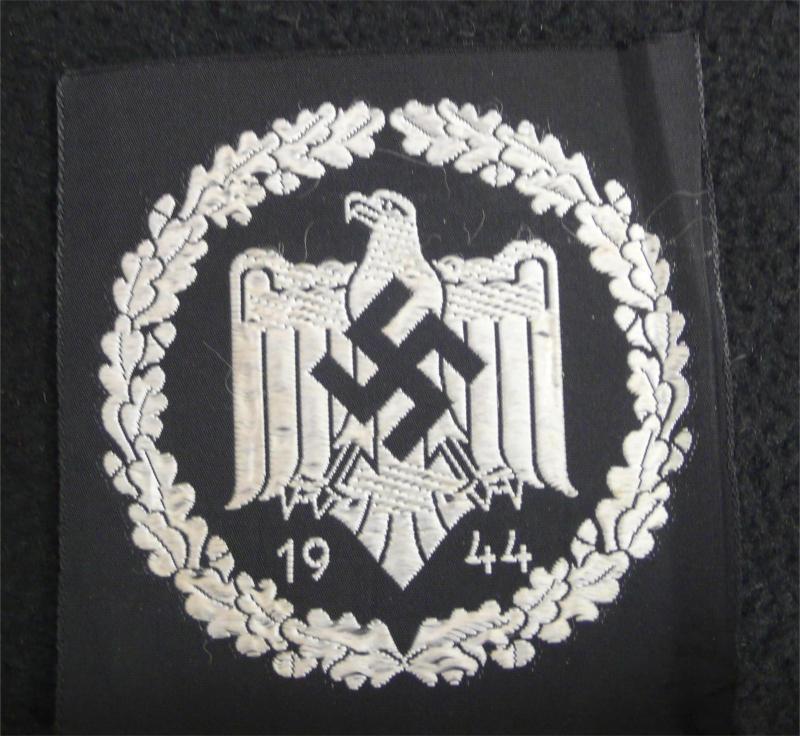 DRL CLOTH BADGE  SILVER AWARD.