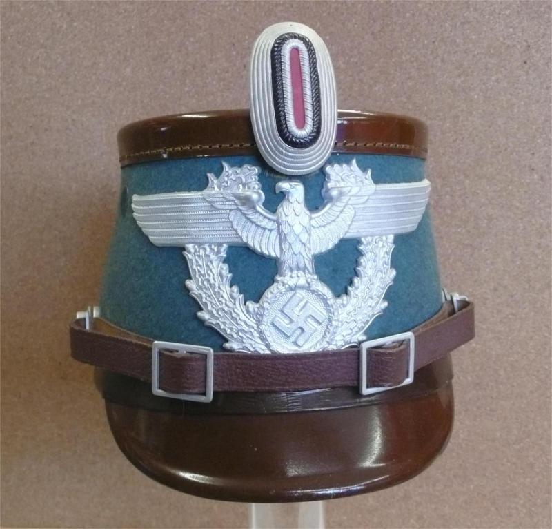 FELDGENDARMERIE  SHAKO